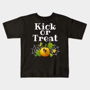 Kick or treat Halloween Pregnancy Kids T-Shirt